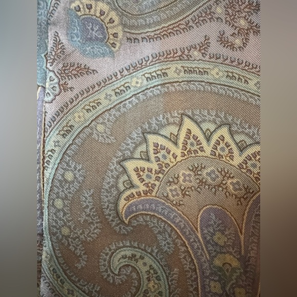 Lafayette 148 New York Button Up Short Muted Paisley Silk Long Sleeve Blouse 6 - Picture 6 of 15